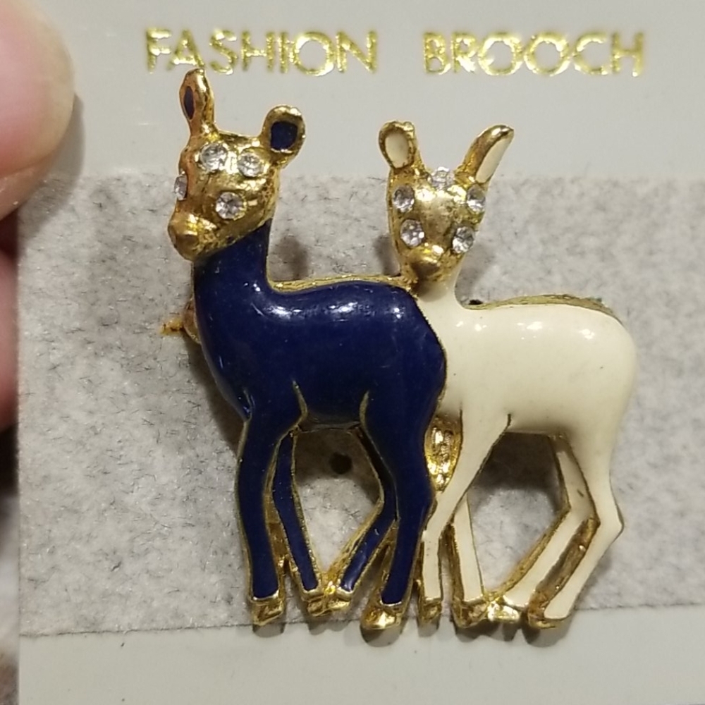 Fawn Brooch